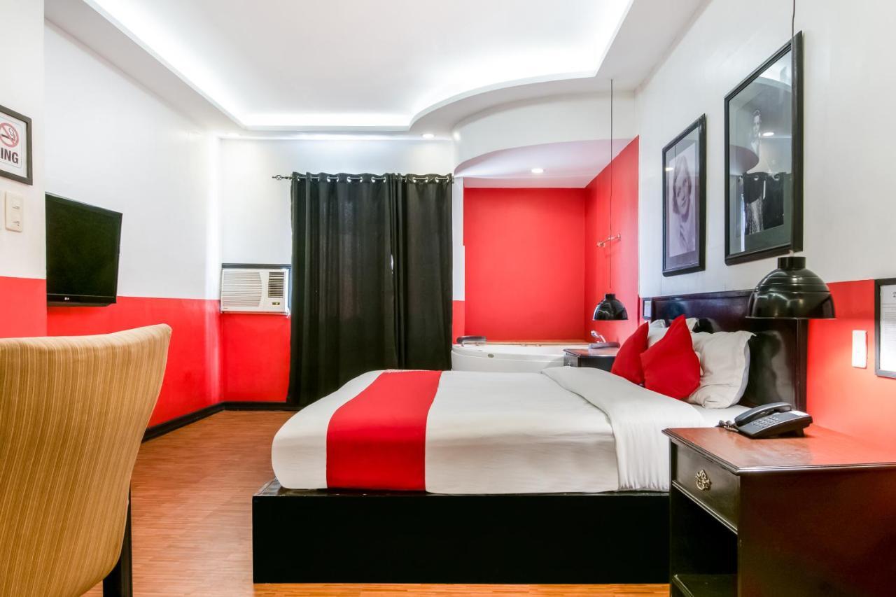 Oyo 432 Diamondwood Hotel Анхелес Экстерьер фото